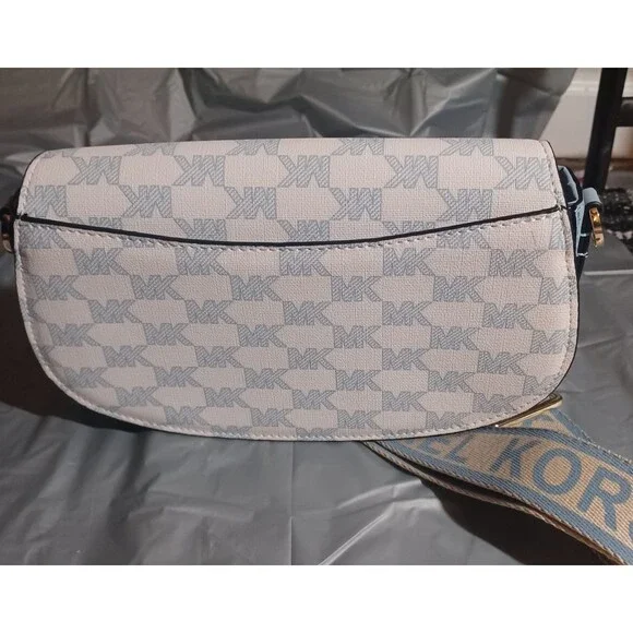 NWOT Michael Kors Mila Messenger Bag